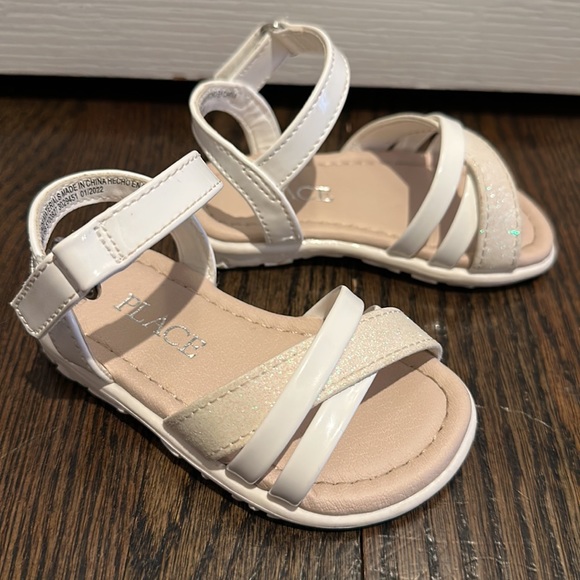 Infant/Toddler Strappy Sandals - Picture 2 of 5